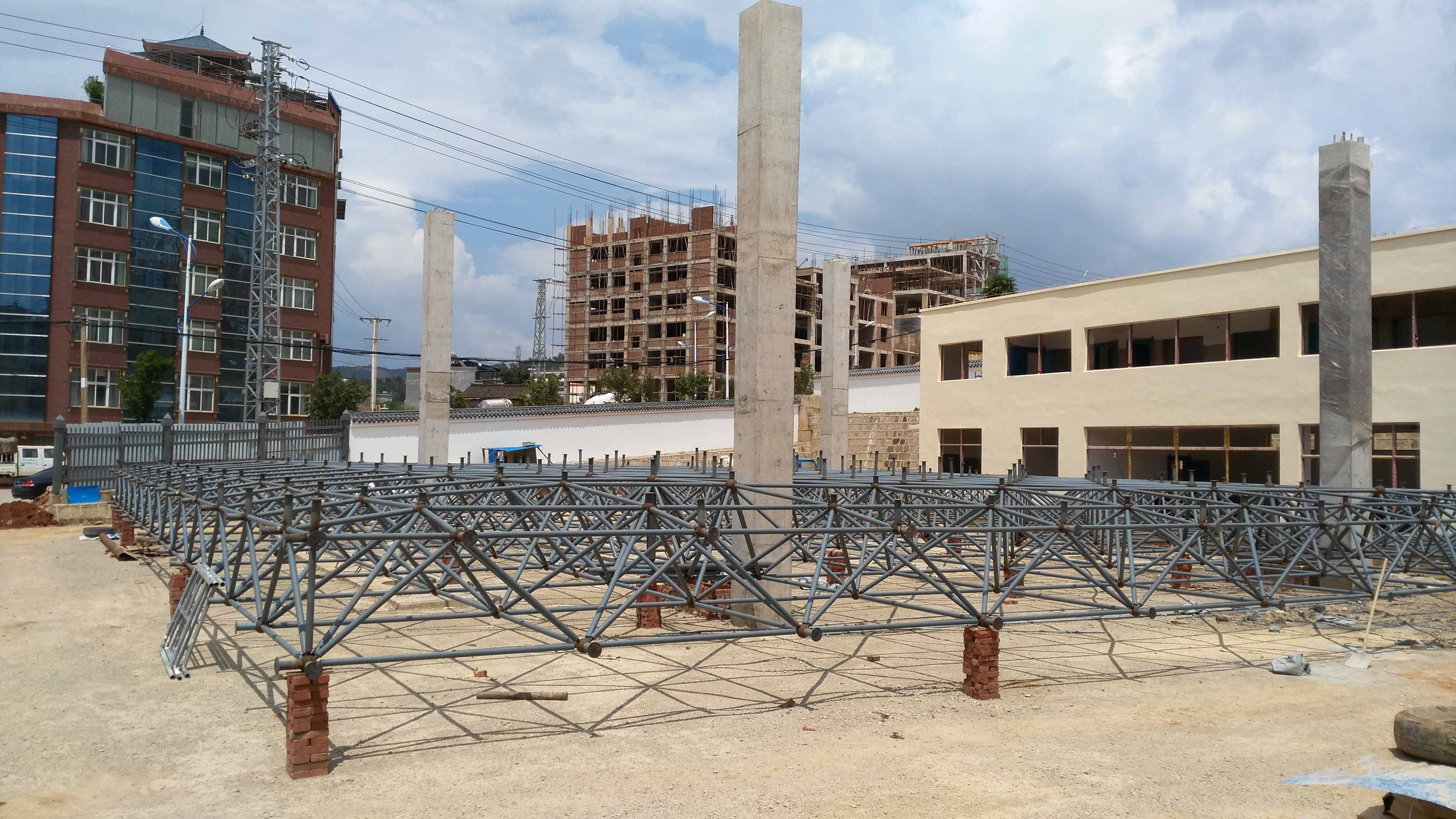 乐山小型加油站网架