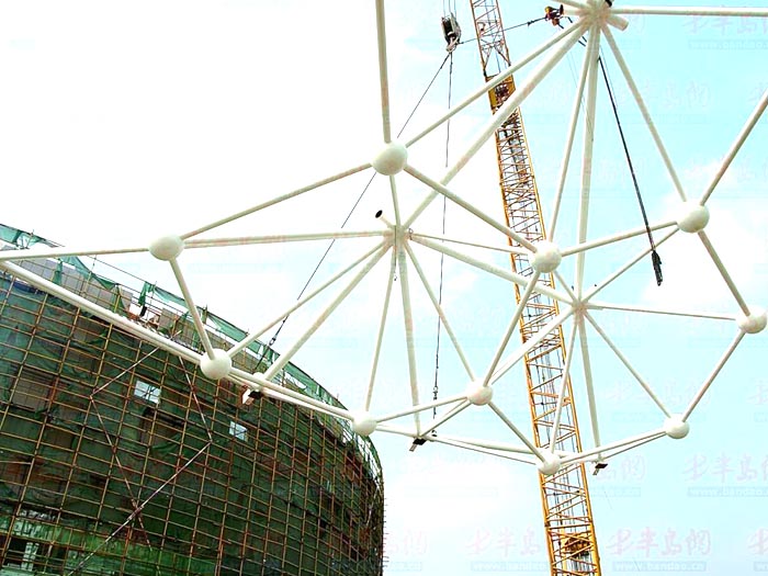 乐山体育馆网架安装